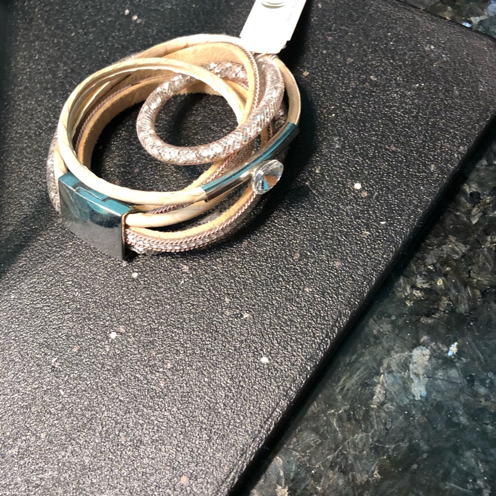 Bone colored bracelet CZ